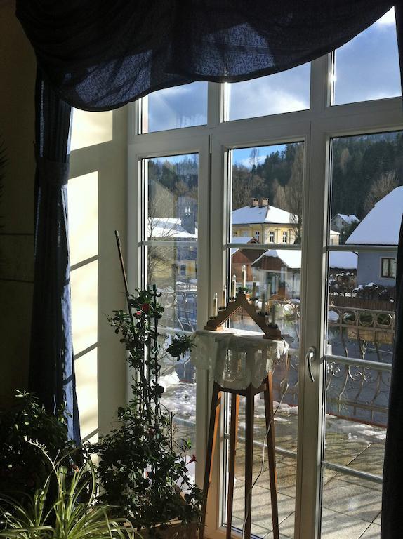 Gasthof Zum Niederhaus - Familie Perthold Sankt Aegyd am Neuwalde エクステリア 写真